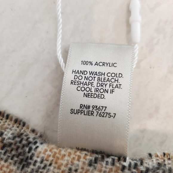 Worthington‎ Blanket Scarf Snakeprint Acrylic Raw Edge Tan Black New with tags - Picture 7 of 7